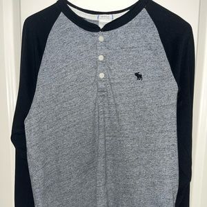 Abercrombie & Fitch Long Sleeve Shirt - Size M